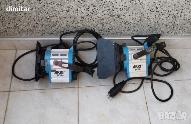 ARRI 300 plus Професионално сценично осветление , снимка 2 - Светкавици, студийно осветление - 51670414