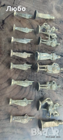 Шах,шахматни фигури ,бронз 