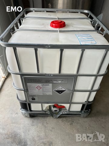 Цистерна 1000 литра (1 тон), снимка 2 - Бидони, бурета и бъчви - 37369010