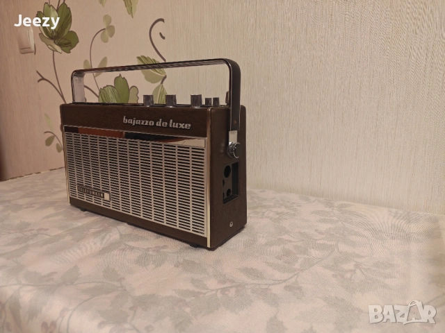 Продавам Telefunken Bajazzo de luxe, снимка 3 - Радиокасетофони, транзистори - 53112691