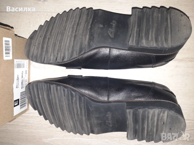 Дамски ниски затворени обувки Clarks, снимка 3 - Дамски ежедневни обувки - 50941524