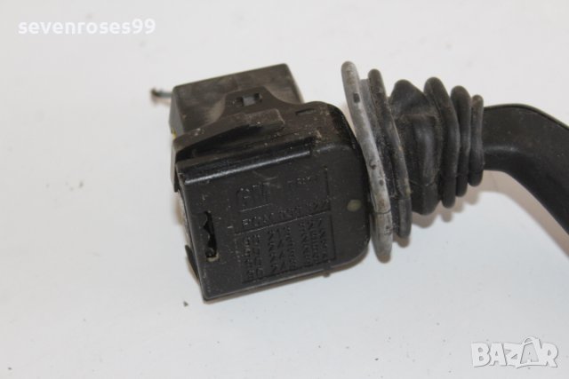 Лост чистачки Опел Вектра А 1.4i 1991 Opel Vectra A, снимка 2 - Части - 42831469