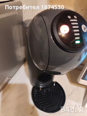 Продавам кафемашина Долче Густо , снимка 3 - Кафемашини - 52499475