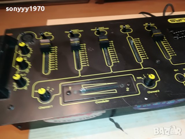 STEREO MIXER-ВНОС ENGLAND 1405231112, снимка 6 - Ресийвъри, усилватели, смесителни пултове - 40695521