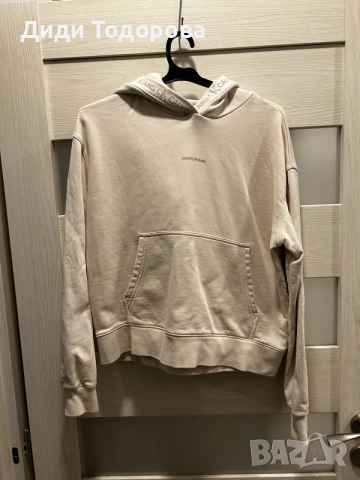 Дамски суичър Calvin Klein Jeans с качулка, снимка 2 - Суичъри - 56214429