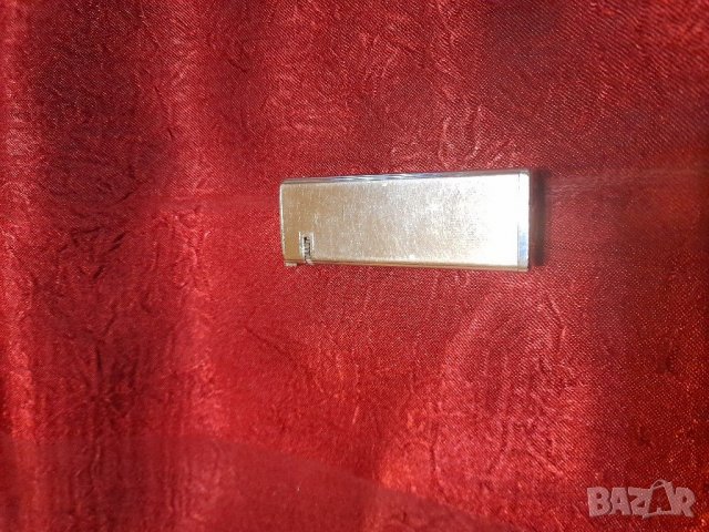 Стара метална газова запалка , снимка 2 - Антикварни и старинни предмети - 40037878