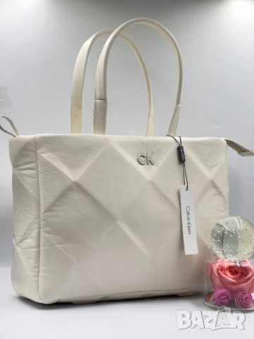 чанти Calvin Klein jeans , снимка 3 - Чанти - 51394617