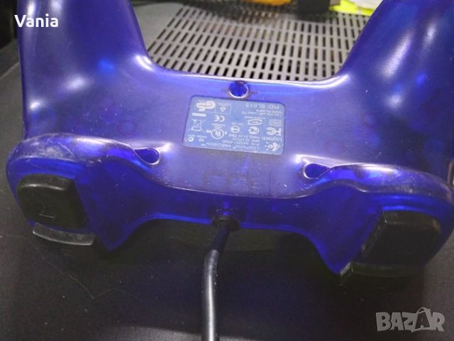 Джойстик Logitech , снимка 3 - Джойстици и геймпадове - 35073998