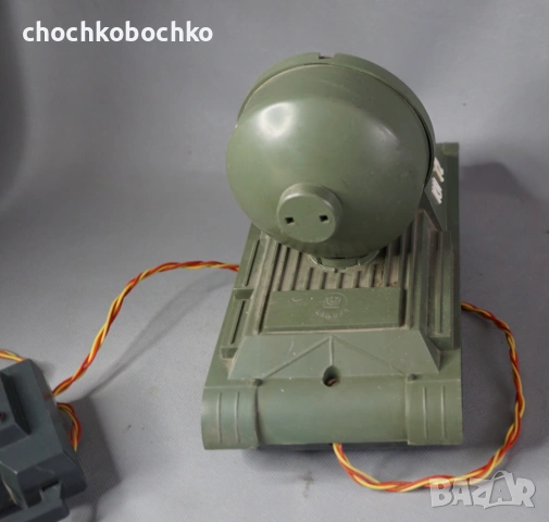 Стара Руска пластмасова играчка модел танк с прожектор, снимка 4 - Колекции - 53187250