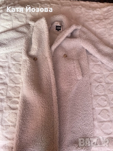 Палто UGG, снимка 2 - Палта, манта - 52798901