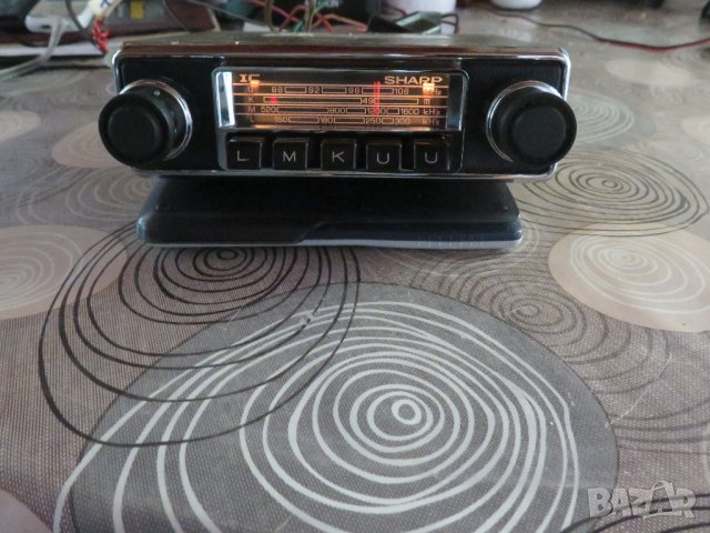 Sharp Solid State Auto Radio AR-942-авто радио 1970-1974