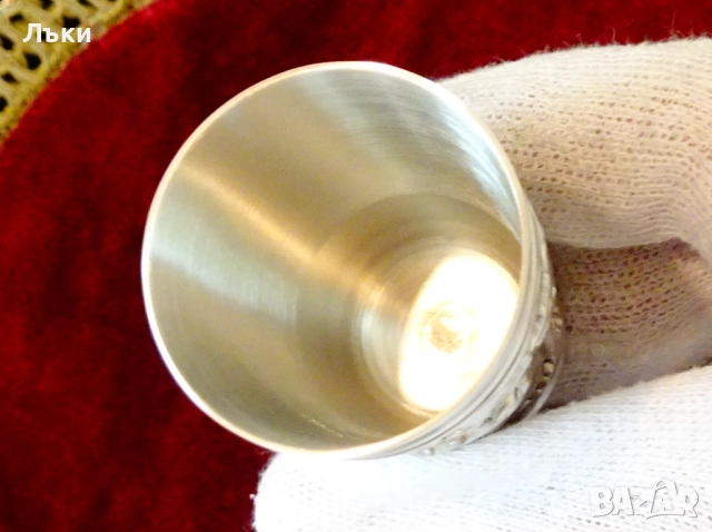 Калаена чаша за ракия Влюбени,Вечният младоженец,Серенада. , снимка 2 - Антикварни и старинни предмети - 52216174