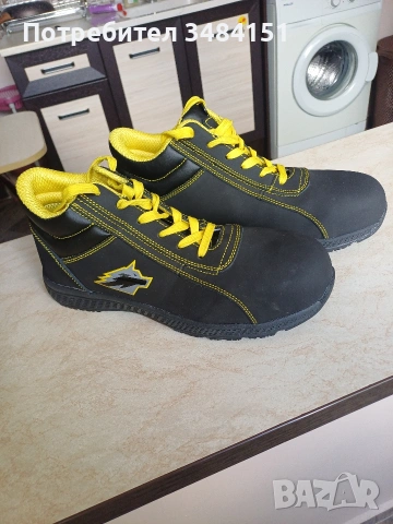 Работни обувки. НОВИ  45-46