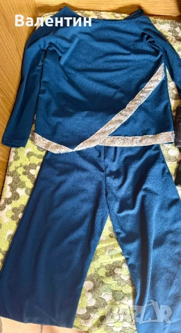 Дамски Костюм ( ЧИСТО НОВ), снимка 2 - Спортни екипи - 54166383
