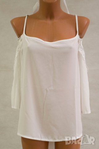Бяла дамска блуза с ефектна дантела на ръкавите Urban Touch - XL, снимка 2 - Блузи с дълъг ръкав и пуловери - 42604423