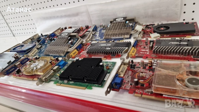 9 броя рабоотещи PCI-E РЕТРО видеокарти - РАЗЧИСТВАНЕ, снимка 2 - Видеокарти - 54014714