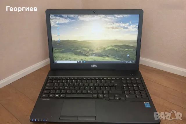 Лаптоп Fujitsu LifeBook A555 i5-5200U 8GB RAM 256GB SSD нова батерия  / 15,6"