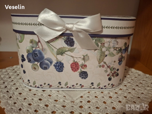 Подаръчен комплект- 2- ка порцеланови чаши, снимка 3 - Чаши - 51695837