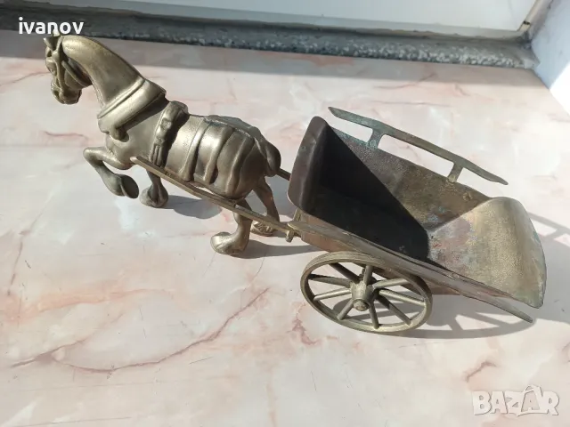Бронзов кон с каручка, снимка 5 - Антикварни и старинни предмети - 50407712