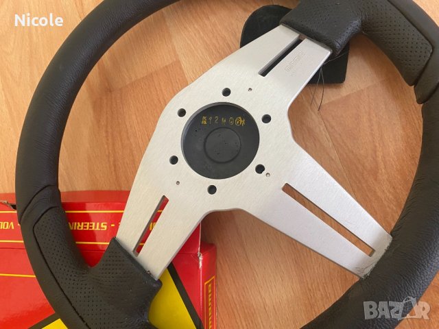 Спортен волан МОМО, Италия, снимка 12 - Аксесоари и консумативи - 43464356