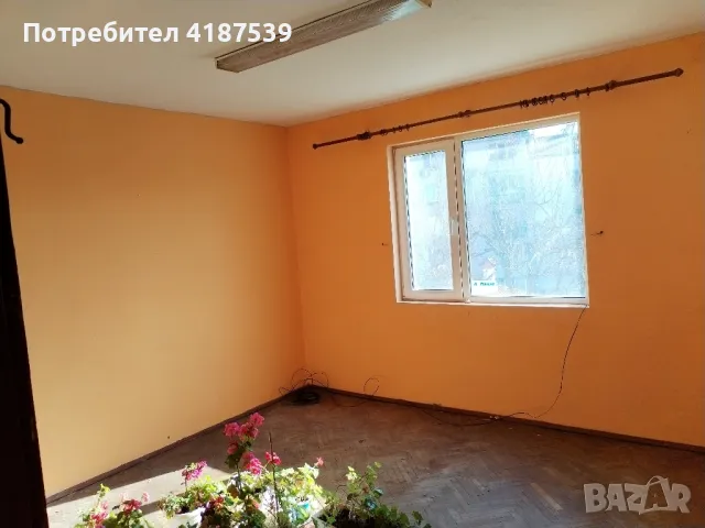 Къща в централната част на ВЕЛИКО Търново с гараж. , снимка 13 - Къщи - 49454370