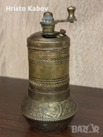мелничка за подправки