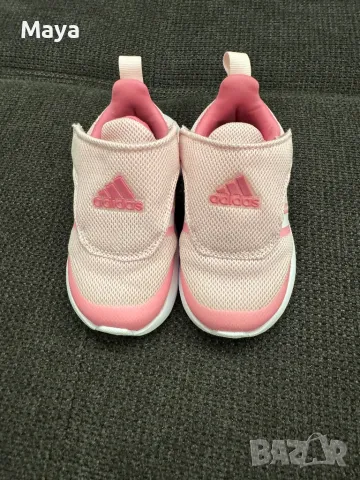 Бебешки маратонки Adidas, снимка 2 - Детски маратонки - 48828383