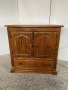 Масивен шкаф, снимка 1