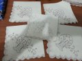 Текстилни салфетки за маса бродерия, снимка 1 - Аксесоари за кухня - 35031718