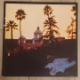 Eagles ‎– Hotel California Издание 🇬🇧 UK 1976г -GATEFOLD Състояние на винила:NEAR MINT Състояние н, снимка 1