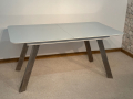 Стъклена дизайнерска трапезна маса, разтегателна, неползвана  !, снимка 1 - Маси - 44657493