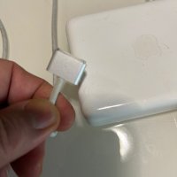 140W USB-C Apple MacBook Pro Оригинално Зарядно, снимка 3 - Друга електроника - 44309529