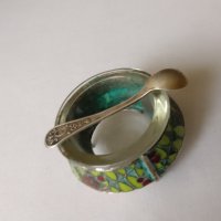 Винтидж руска мелхиорна с  емайлирана за сол   с лъжица, снимка 3 - Антикварни и старинни предмети - 42087417