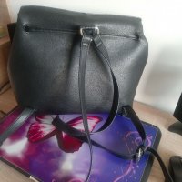 ZARA Черна кожена дамска чанта раница , снимка 2 - Чанти - 32068700