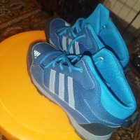 Продавам зимни обувки Adidas , снимка 3 - Детски боти и ботуши - 42853964