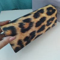 Елегантна леопардова кожена чантичка с дълга дръжка , снимка 5 - Чанти - 37932235
