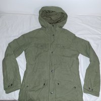 Fjallraven Greenland Parka W (S) дамска лека парка, снимка 2 - Якета - 38505960