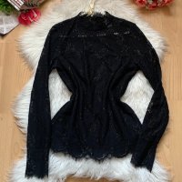 Дантелена блуза Н&М, снимка 1 - Блузи с дълъг ръкав и пуловери - 32090150