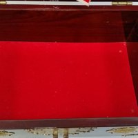 Дървена кутия с обков, снимка 5 - Антикварни и старинни предмети - 30117419