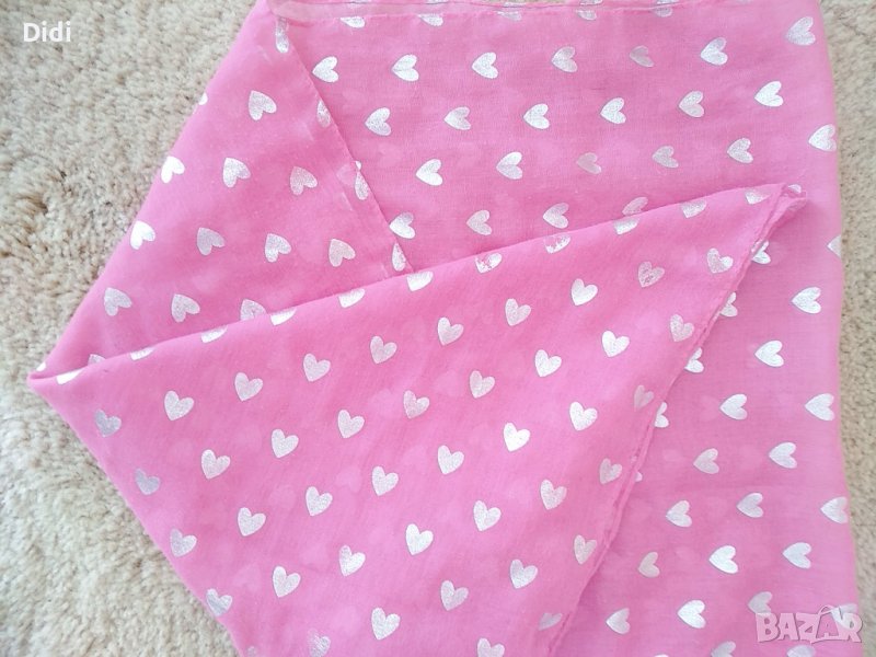 Розов шал на сърца, снимка 1