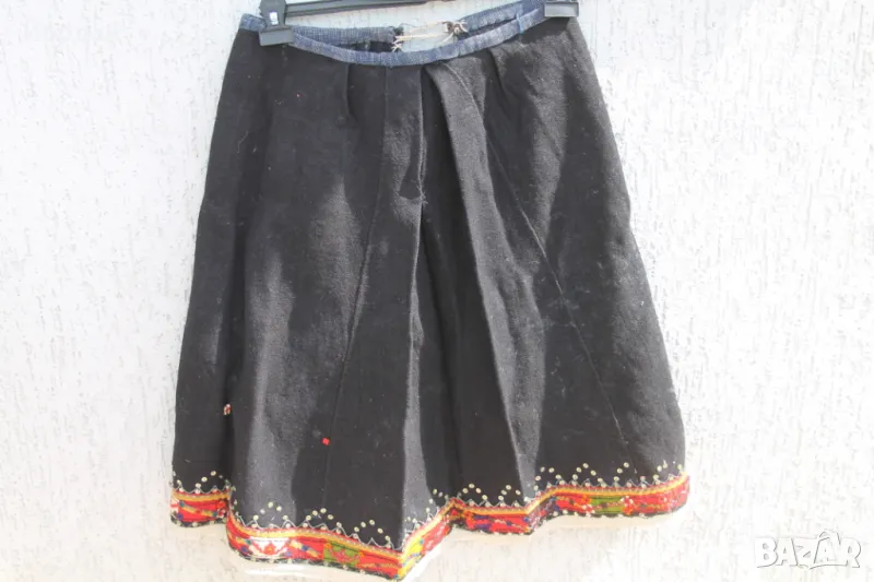 Вълнена пола от тракийска носия , снимка 1