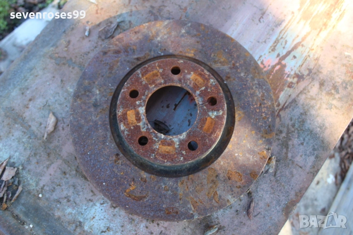 Диск преден ляв Мазда 3 2008 2.3i 158hp Mazda 3 седан, снимка 1