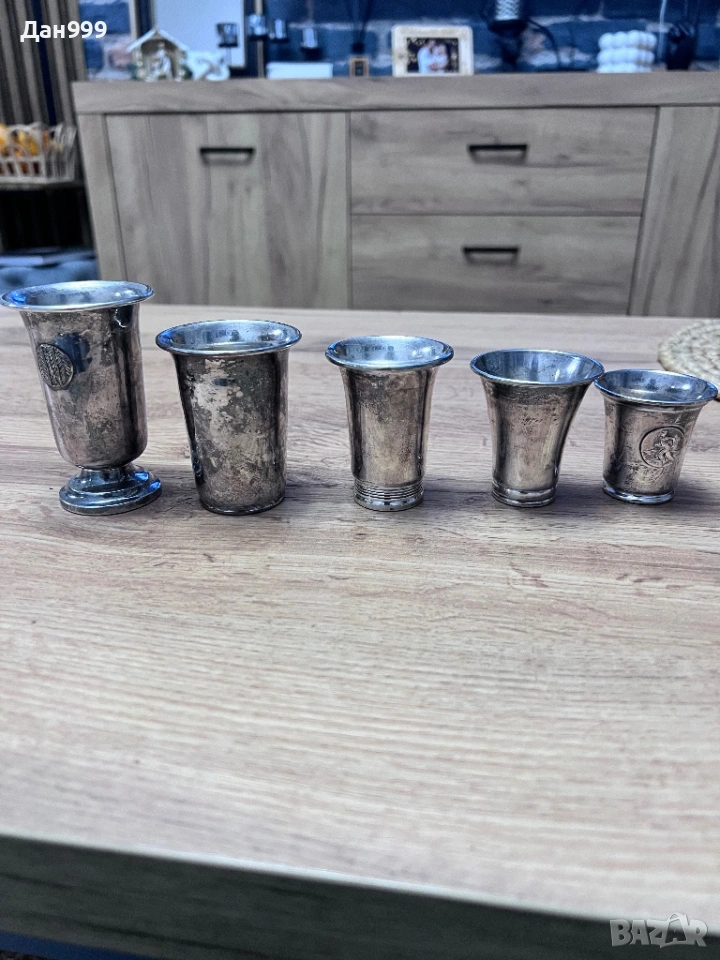 Лот от пет колекционерски дебело посребрени чашки, снимка 1