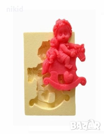 Бебе момченце на конче и играчка иликонов молд форма калъп фондан шоколад гипс, снимка 1