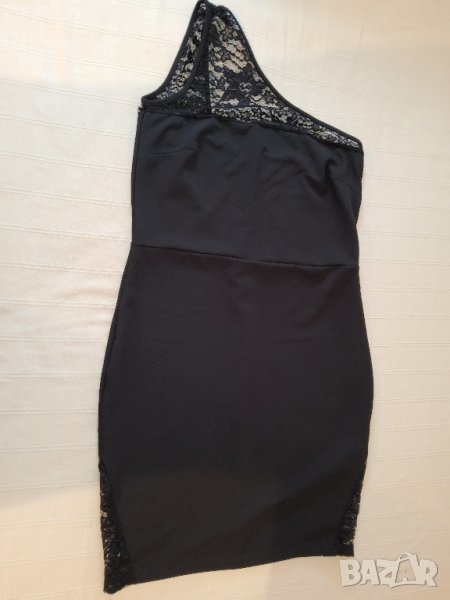 Малка черна рокля на MOHITO р-р L, снимка 1