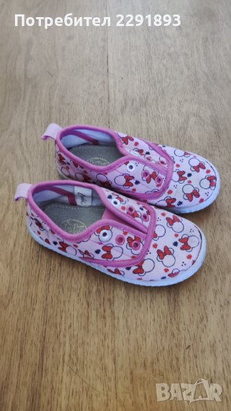 Много запазени платнени обувки на Мини Маус!., снимка 1