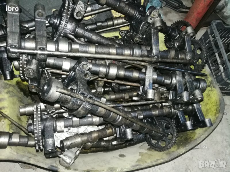 Разпределителен вал за мерцедес W123 дизел , снимка 1