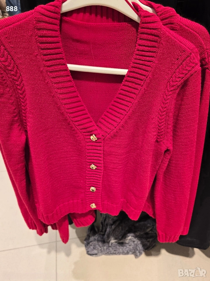 дамски шапки и жилетки, снимка 1