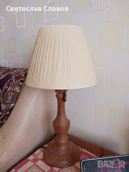 Дизайнерска настолна /нощна/ лампа със стойка от бряст, снимка 1