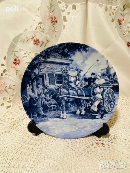 порцеланова чиния за стена , снимка 1